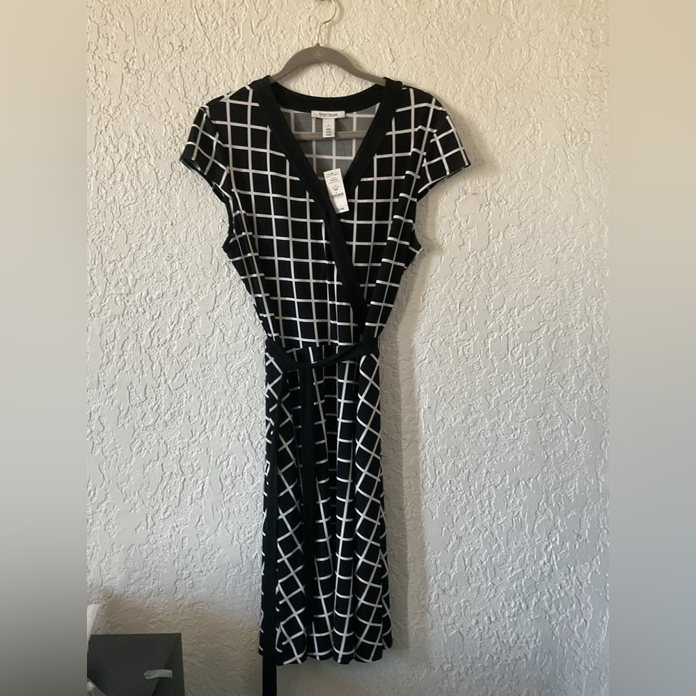 White House Black Market Grid Pattern Midi Dress